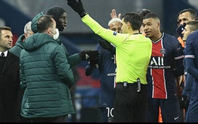 審判から人種差別発言受けたウェボ氏がPSG戦ベンチ入り可能に!　UEFAが同氏に対する退席処分を一時凍結