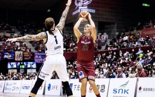 川崎ブレイブサンダースが1点差で横浜との『神奈川ダービー』を制す…ファジーカスが18得点9リバウンドの活躍