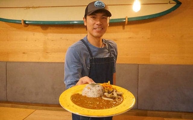 “古田2世”と呼ばれた元捕手が歩む第二の人生　なぜ自然食材のカフェを開いたのか？