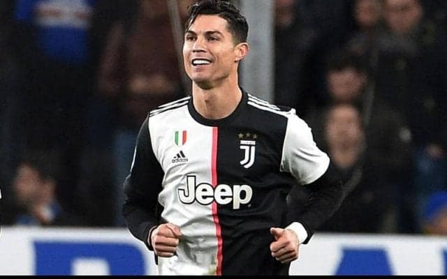 【スーパーゴール図鑑/ユベントス編】イタリアでも超人ぶりを発揮するC・ロナウドが見せた重力無視の超絶跳躍ヘディング弾