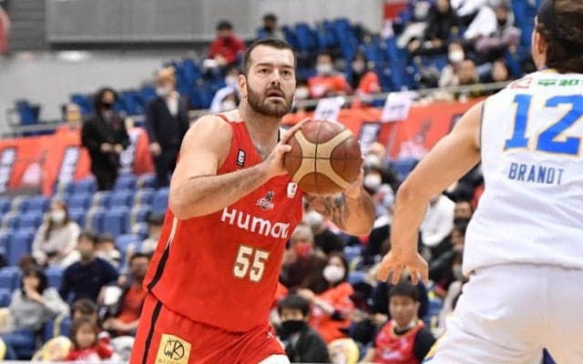 滋賀レイクスターズの猛追をかわし、大阪エヴェッサが今季9勝目をマーク