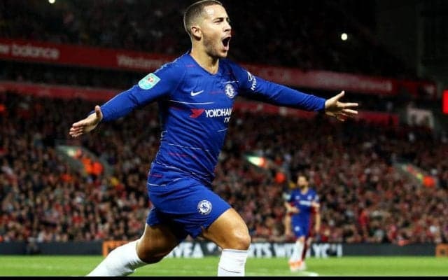 【スーパーゴール図鑑/チェルシー編】天才ドリブラー、アザールが二度の股抜き＆強烈シュートでアンフィールドを沈黙させる！