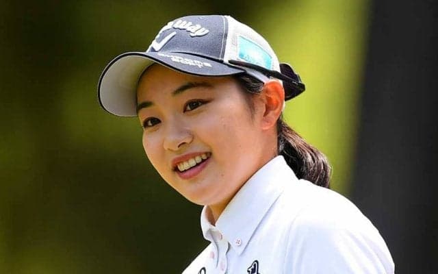 三浦桃香の「カメラマンになる」　新作ウェア“モデルショット”に反響「全部可愛い」