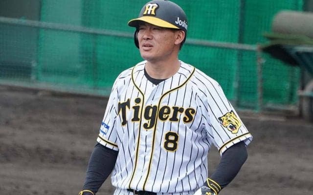 中日、阪神退団の福留孝介の獲得を発表　背番号は9「自分のできることを精一杯」