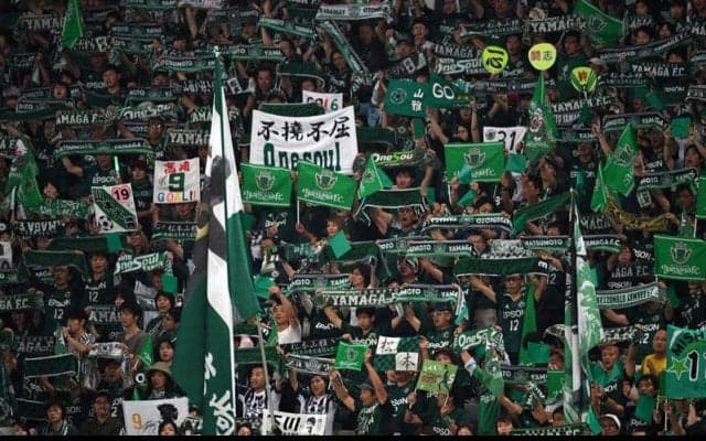 松本、今季途中から指揮の柴田峡監督が来季続投 「自分たちから仕掛けるサッカーを追求」