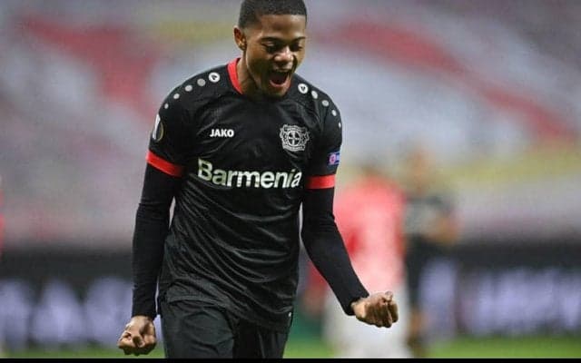 驚愕シュートに「拍手喝采」「これがロケット」、逸材ベイリーの衝撃ゴールが話題