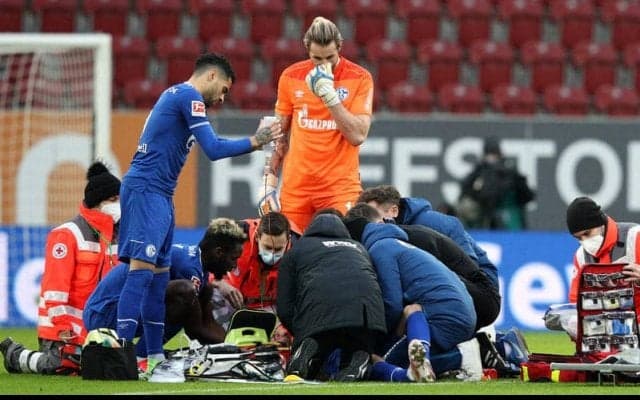 シャルケの元ドイツ代表FWが空中で意識を失い病院に直行、現在は回復