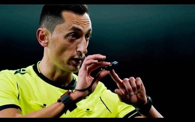 バルサ ソシエダ戦の主審がクラシコでVAR担当に決定