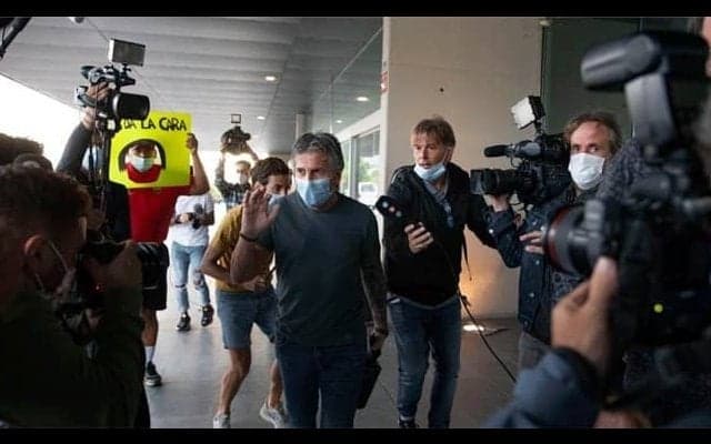 将来不透明のメッシ 父はPSGとの接触を否定「偽物」