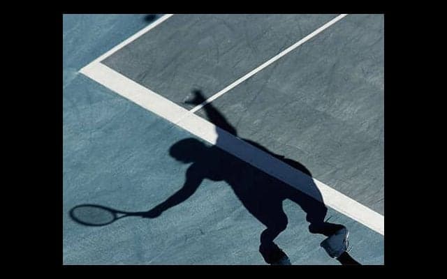  チチパス弟 ITF大会で初戦突破 