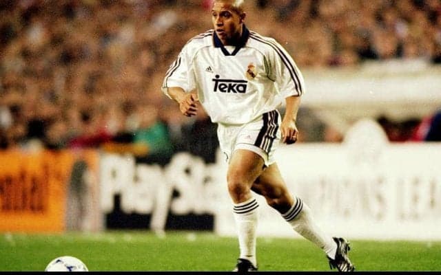 【スーパーゴール図鑑/レアル・マドリー編】これぞ“悪魔の左足”！ロベカルがクラシコでバルサを沈黙させた破壊的な長距離弾丸FK