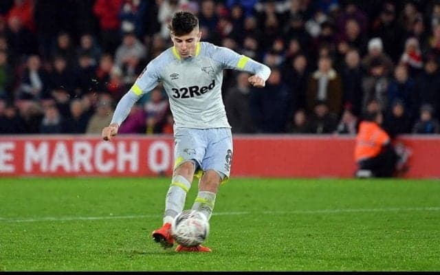 ダービー時代のマウントが絶好の位置から蹴りこんだ美しい直接FK【ビューティフル・フリーキック】