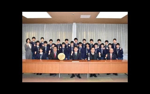 春高バレー千葉県女子代表　敬愛学園が千葉市長を表敬訪問　「感謝の気持ち忘れず」