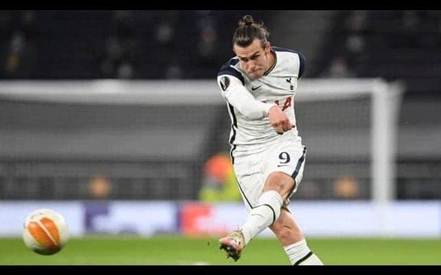 ザ・ベスト監督投票でベイルがジダンを馬鹿にする