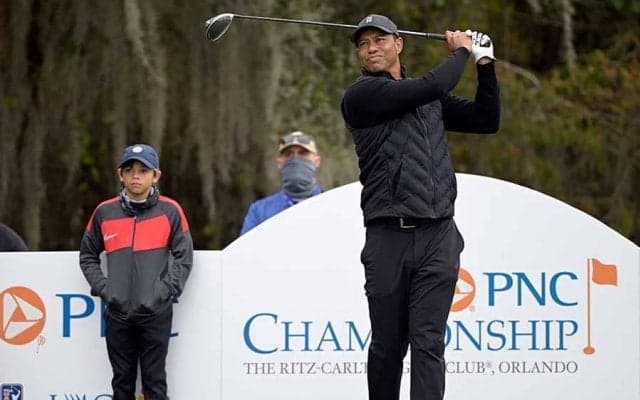 ウッズ、傾斜＆スピンで10cmにピタリ　完璧アイアンに米魅了「やば、1時間見ていた」