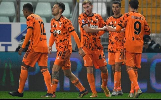 クルゼフスキの恩返し弾とC・ロナウドのドッピエッタなどでユーベが4発快勝《セリエA》