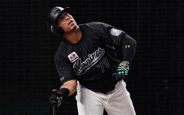 ロッテ・マーティン、家族と“そっくり3S”公開　脅威の肉体美にファン「恐ろしい」