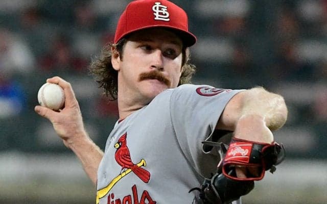 【MLB】元Gマイコラス美人妻の大胆肩出しドレス姿にファン絶賛　「美しい」「ゴージャス」