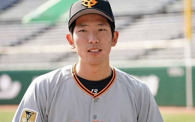巨人が3投手の背番号変更を発表　来季から戸郷が「20」、高橋優が「47」に