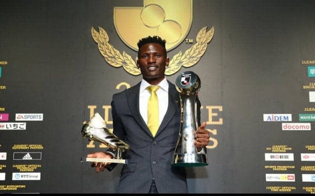 今季28発の柏FWオルンガが最優秀選手賞を受賞! アフリカ出身選手で初、得点王とのW受賞は8人目《2020Jリーグアウォーズ》