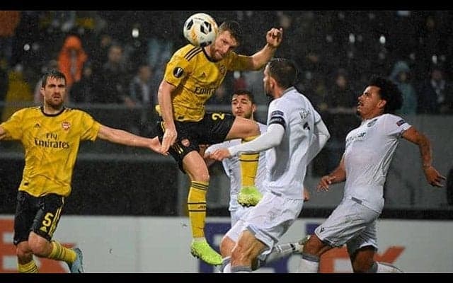 出場機会得られないアーセナルCB 代理人がバルサと交渉をスタートか