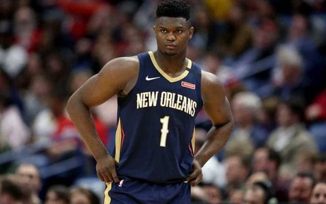 【NBA】怪物ザイオンがド迫力「モンスターブロック」　豪快叩き落しに米興奮「クレイジーだ」