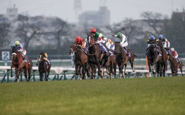 【有馬記念 枠順確定】クロノジェネシスは5枠9番、フィエールマンは7枠13番