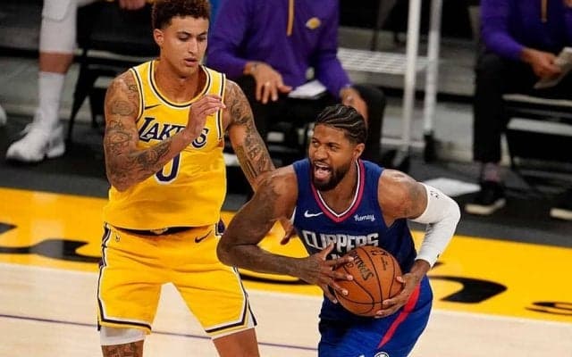 【NBA】珍プレーで口あんぐり　まさかの“審判へ高速パス”に米爆笑「どフリーだったもんね」