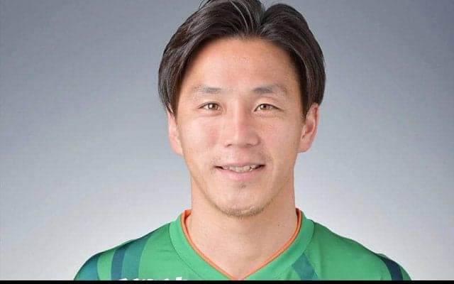 八戸が秋吉泰佑と契約更新　今季33試合の出場で4ゴール
