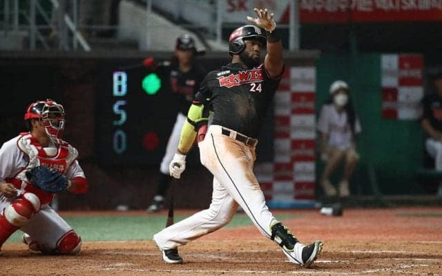 阪神、韓国2冠王ロハスJr.の獲得を発表「とても興奮しています」　背番号「24」