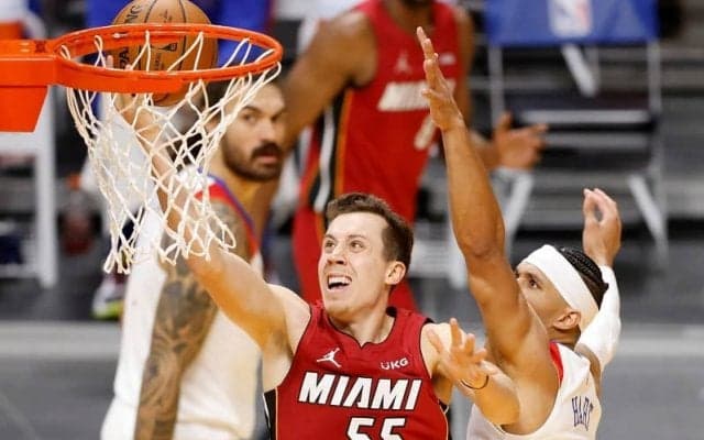 クリスマスゲーム1試合目はヒートが快勝、ロビンソンやドラギッチがペリカンズを翻弄