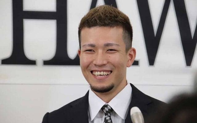 鷹・千賀滉大、1億円増の4億円でサイン！　来季中に国内FA権も単年契約「自覚持って」