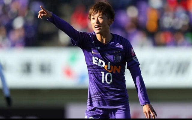 広島が“10番”森島司ら主力5選手と来季契約を締結！