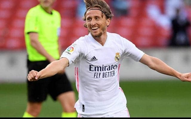 今季契約切れのモドリッチに1年間の延長合意報道！ 実現ならレアル在籍10年目の来季