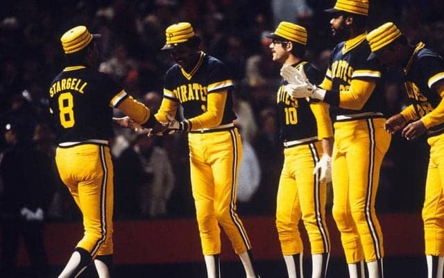 阪神“激似”のデザインやタコスのイラストも…MLB史上最も変なユニホームは？
