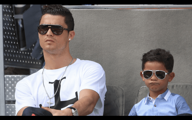 C・ロナウド、ソーダやチョコを食べる息子に「イライラする」