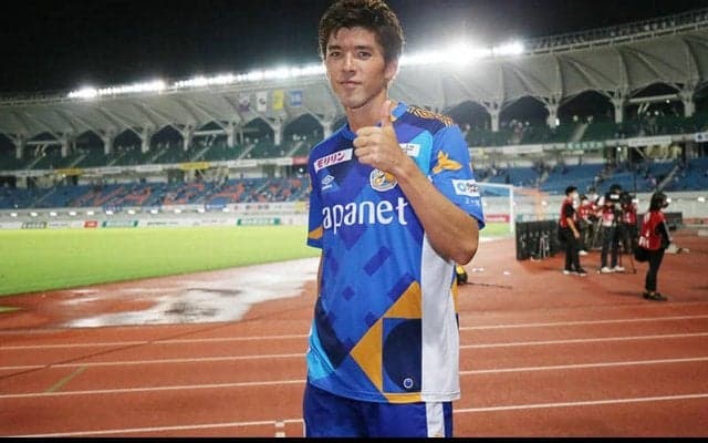 長崎がチーム最多7ゴールの富樫敬真と契約更新！ 36歳のベテランGK徳重健太とも