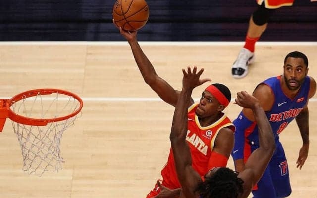 ロンドとカペラが今季初出場したホークスがピストンズを下して今季負けなしの3連勝