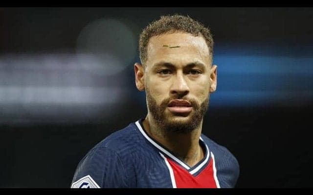 500人参加の大規模パーティーを開催しているネイマール 新年会の開催は否定