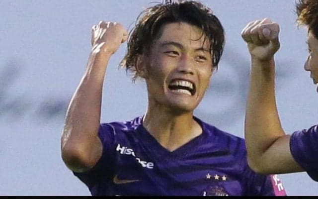 広島、青山や東ら主力と契約更新！