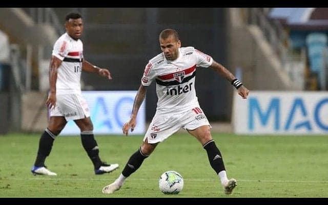 アウベス サンパオロでの2冠達成の可能性は消滅、準決勝でグレミオに敗戦