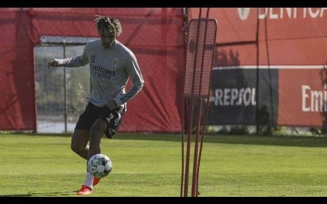 出口のないトンネルでさまようフランスの大器 新天地でベンチ入りすら叶わず