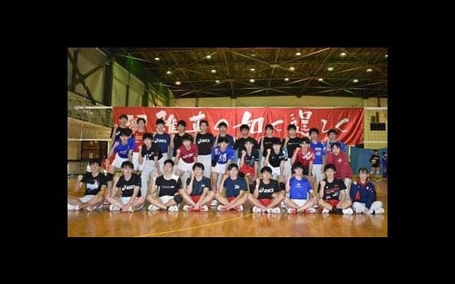 【春高バレー】千葉県代表校　連携磨きの男子・習志野　頭脳プレー強化の女子・敬愛学園