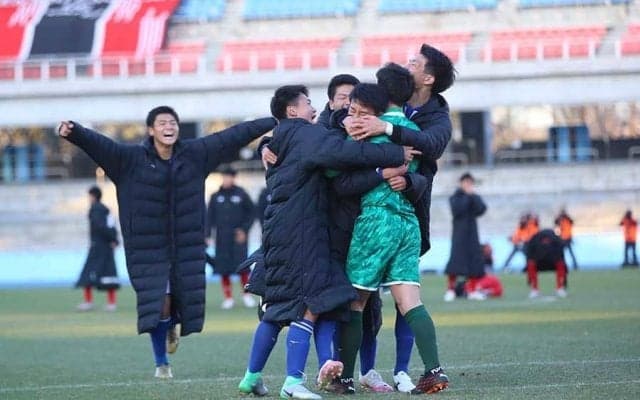 【高校サッカー】矢板中央が4年連続8強入り　3戦連続のPK戦勝利、2年生GK藤井の連日好守で東福岡撃破