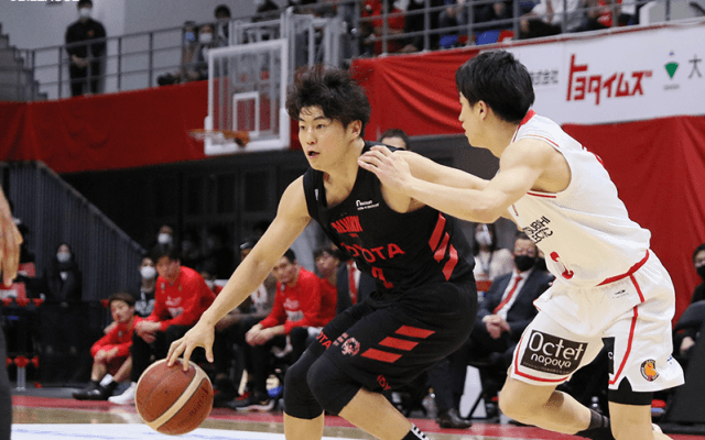 第15節のベストオブタフショット…1位は安藤誓哉が試合終盤に沈めた“ビッグショット”