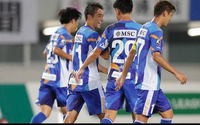 長崎が昨季6得点の40歳FW玉田圭司と契約更新「笑って終われるように」