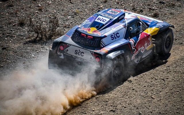 ダカール2021：ステージ1で前回覇者のカルロス・サインツが首位発進