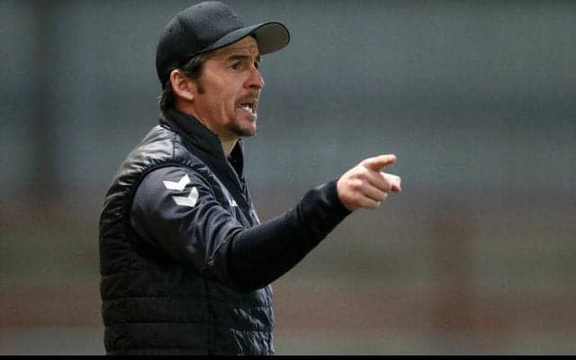 元悪童バートン、成績不振から英3部フリードウッド・タウンの監督を退任