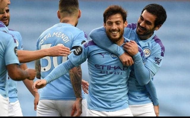 D・シルバの完璧なFKにGKも成す術なし！【ビューティフル・フリーキック】