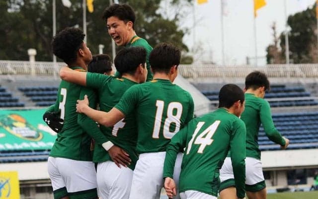 【高校サッカー】完勝の青森山田、指揮官は控え選手に檄　試合後3分の円陣「厳しく言わせてもらった」